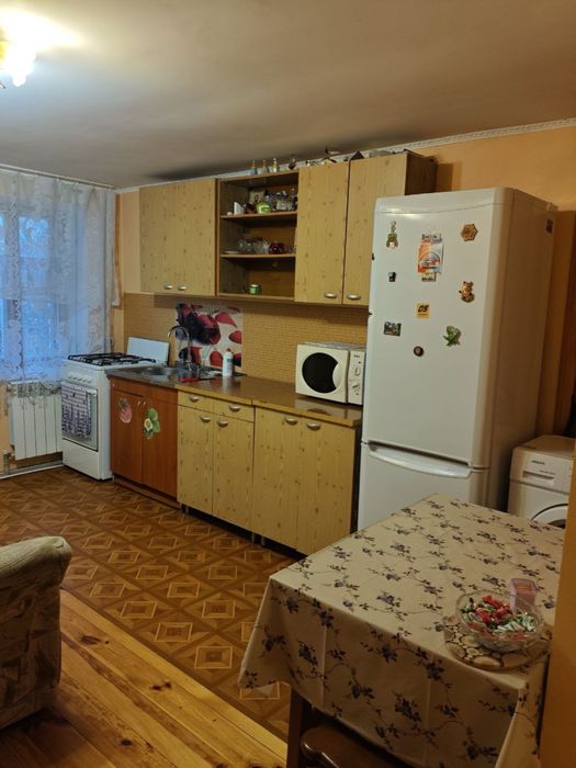 Здам в довгострокову оренду 2 поверх приватного будинку.