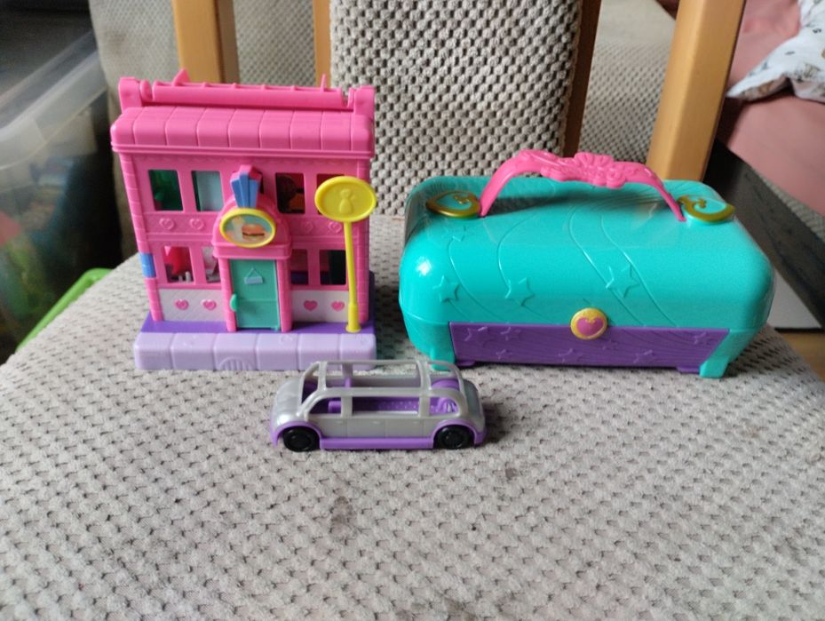 Zestaw Polly Pocket walizka domek samochód malutkie laleczki Mattel