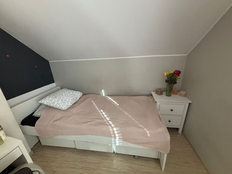 Sprzedam łóżko z szufladami