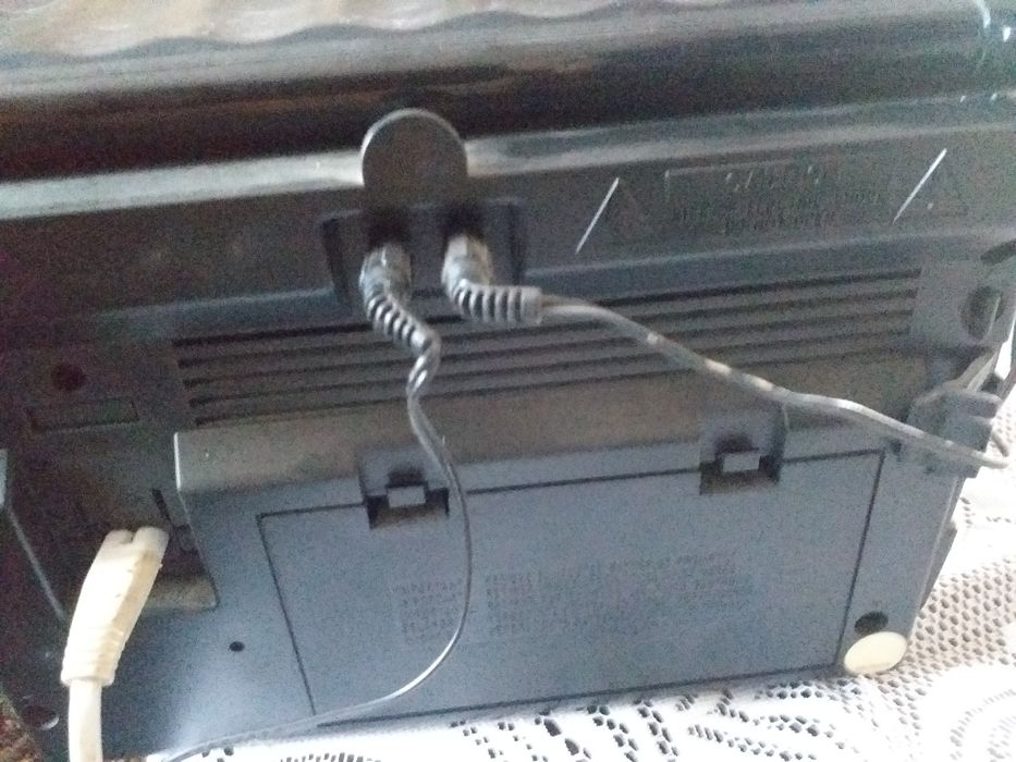 Dwukasetowy radio-magnetofon z epoki PRLu