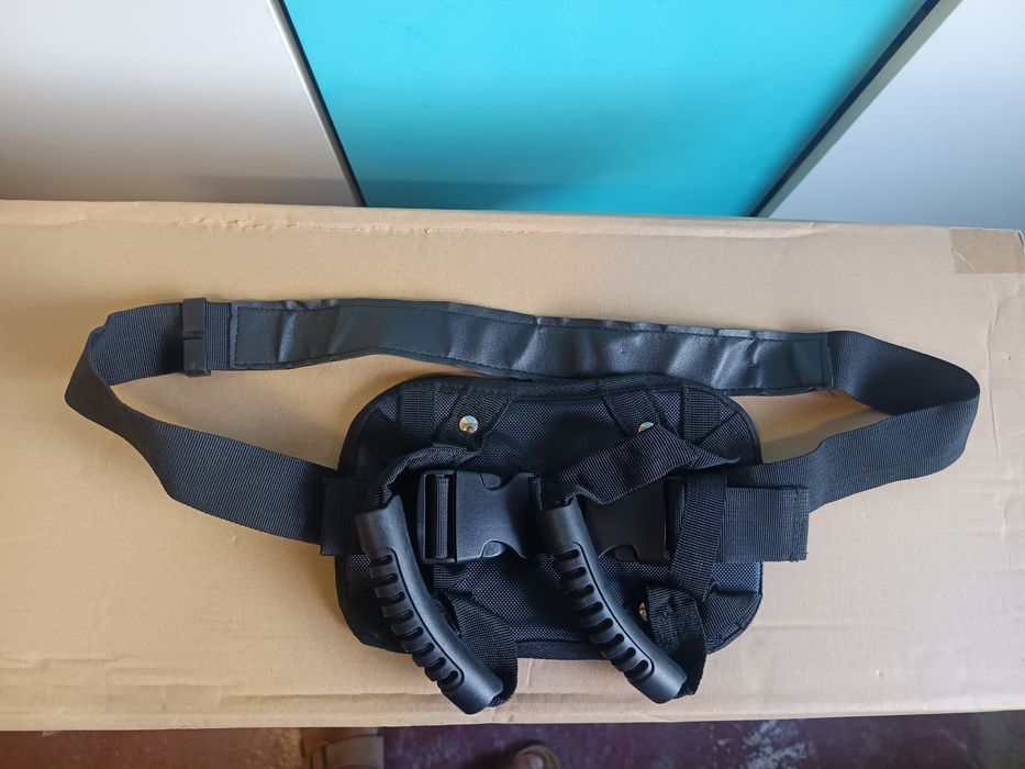 Suporte para criança para andar á pendura de mota