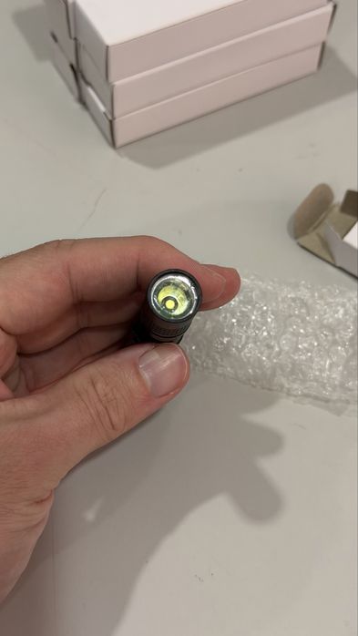 Mini Lanterna de Bolso