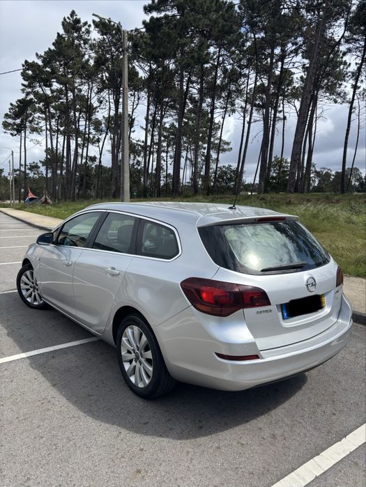 Opel Astra Sports Tourer — fotografia 2