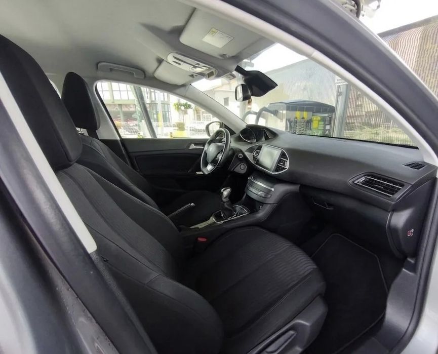 Peugeot 308 - em bom estado