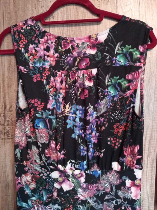 Sukienka w kwiaty Bodyflirt 40/42