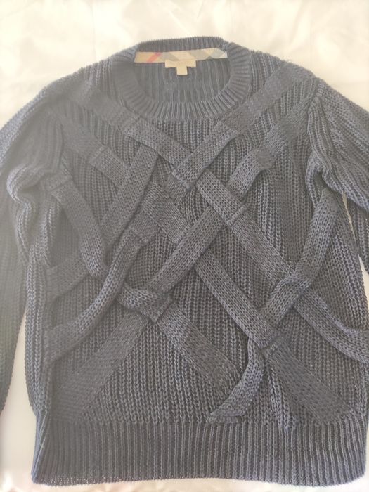 New Burberry Sweater