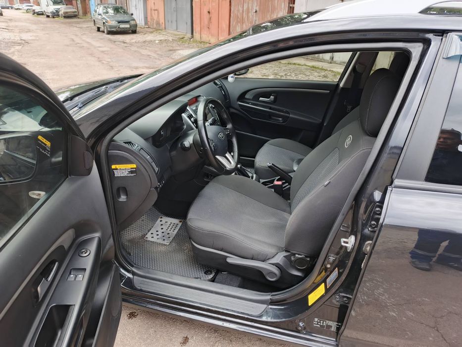 Автомобіль Kia Сeed 2012