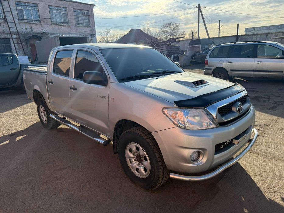 TOYOTA HILUX Кузов KUN25L Двигун 2,5 2KDFTV Мкпп Міст Розбірка
