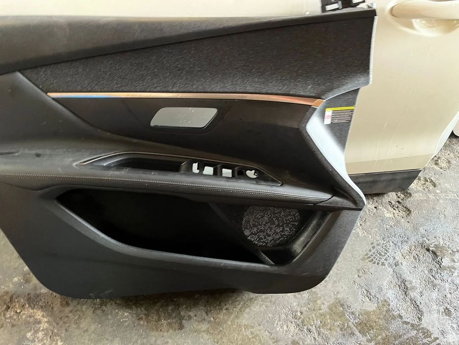 PEUGEOT 3008 5008 II FORRA QUARTELA PORTA FRENTE ESQUERDA - FP034
