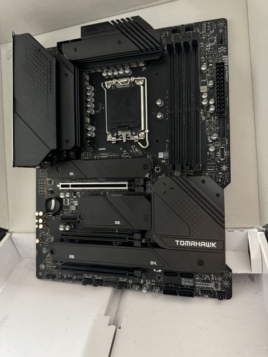 Материнська плата MSI Mag Z690 Tomahawk wifi ddr4