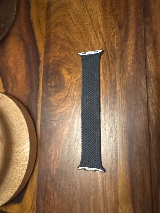 Bracelete solo entrançada apple meia noite (preta) de 42mm - tamanho 5
