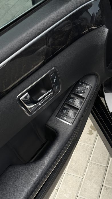 Mercedes-Benz E-Class W212