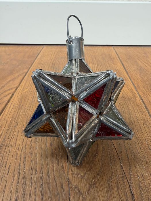 Witraż i metalowa ozdoba Marrakesz Maroko Ręcznie robione