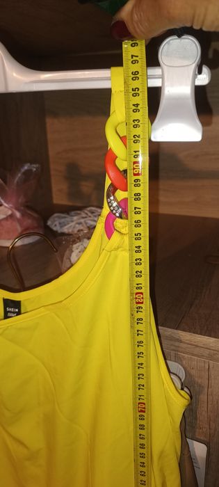 Żółta sukienka damska z falbanami kolekcja wiosna-lato