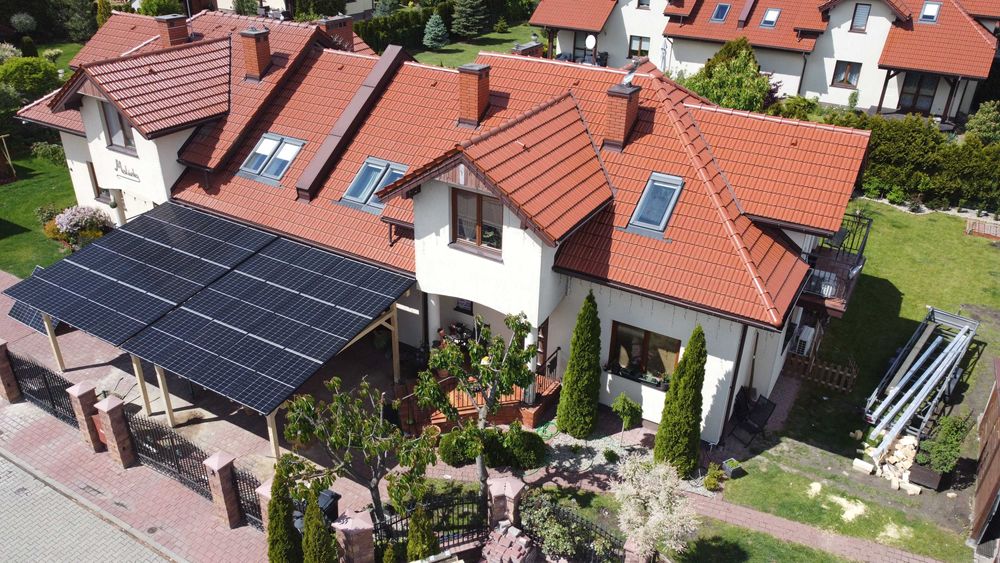 Drewniana Wiata Carport Altana fotowoltaiczna 10 kWp + magazyn 15 kWh