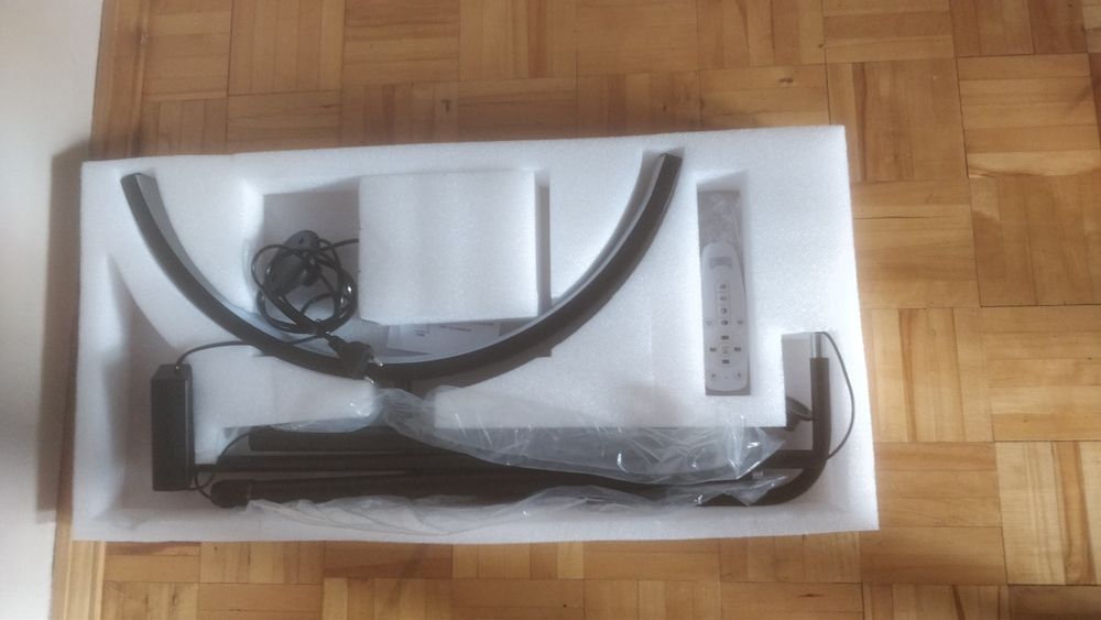 Lampa stołowa stojąca bez podstawy