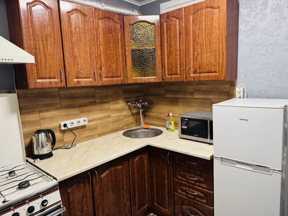 Подобово  3х кімнатна квартира Київ Соломʼянський р-н КАРАВАЄВІ ДАЧІ