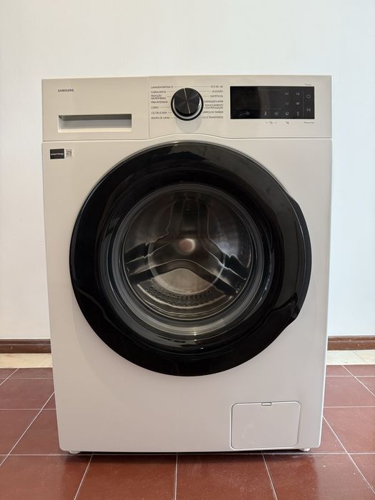 Máquina de Lavar SAMSUNG WW90CGC04DAEEP (9 Kg - 1400 rpm - Branco)