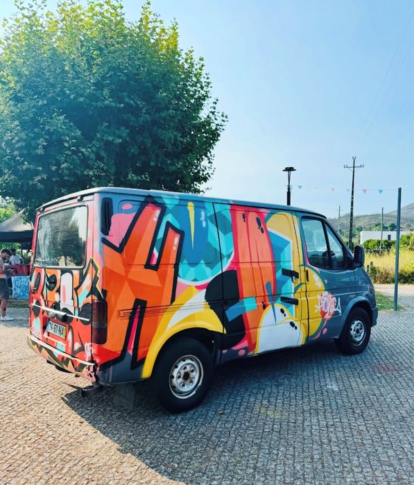 Ford Transit Campervan 1999 – Legalizada, equipada, pintura artística