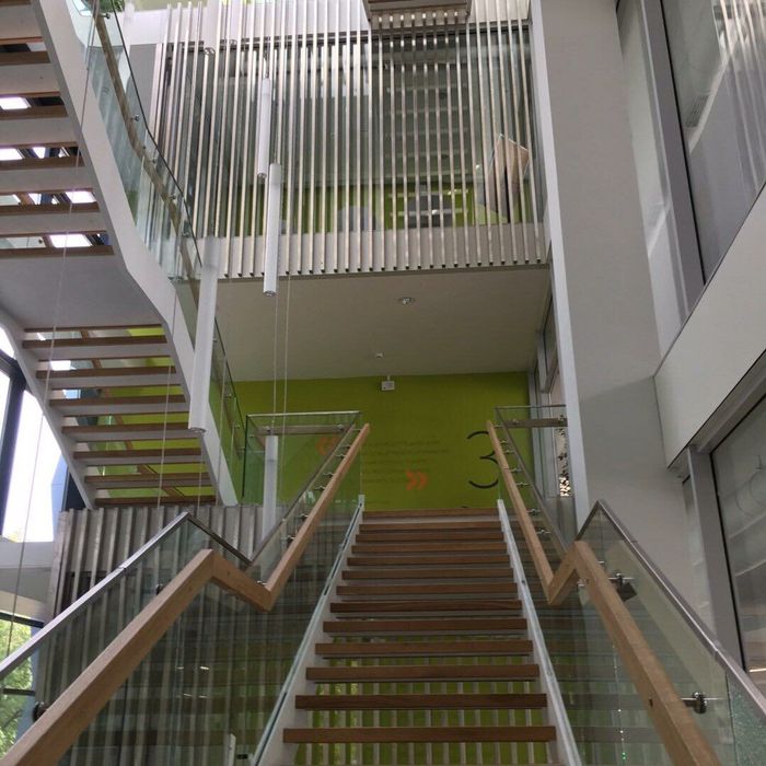 Бочкарка , станок для шліфування та полірування граніту