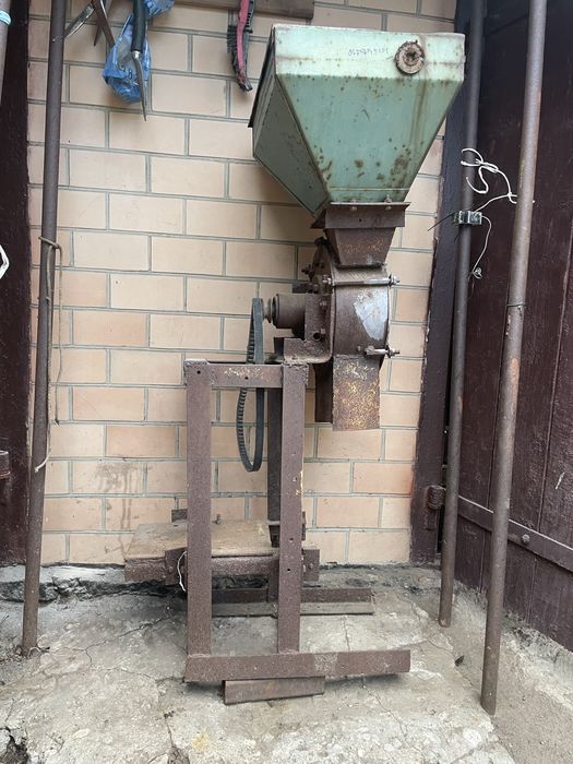 Продам млин для зерна