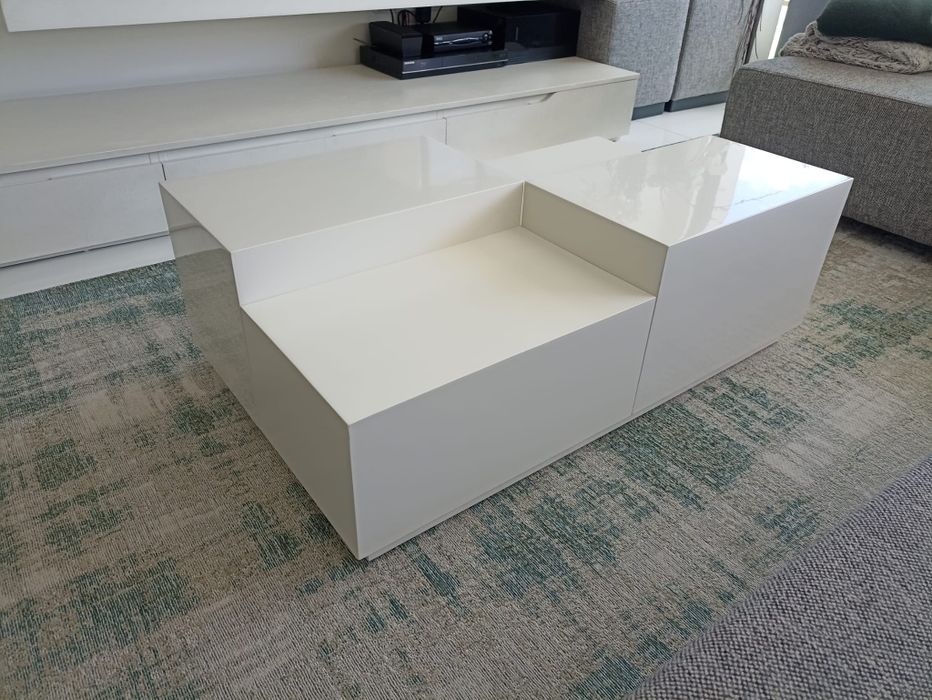 Mesa de centro em madeira