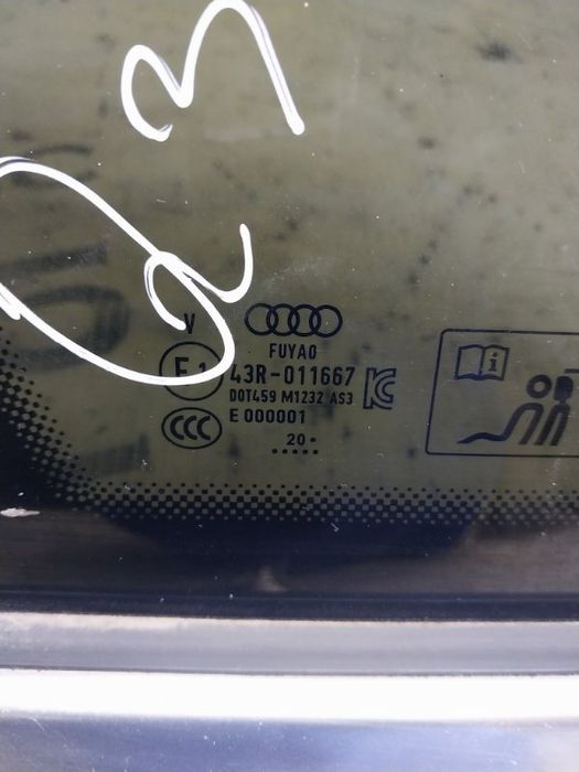 Форточка кузова Audi Q3 2021 Задн. Лев.
