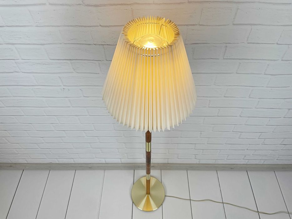 Skandynawska lampa podłogowa z polisandru – Dania lata 60, Mid-Century