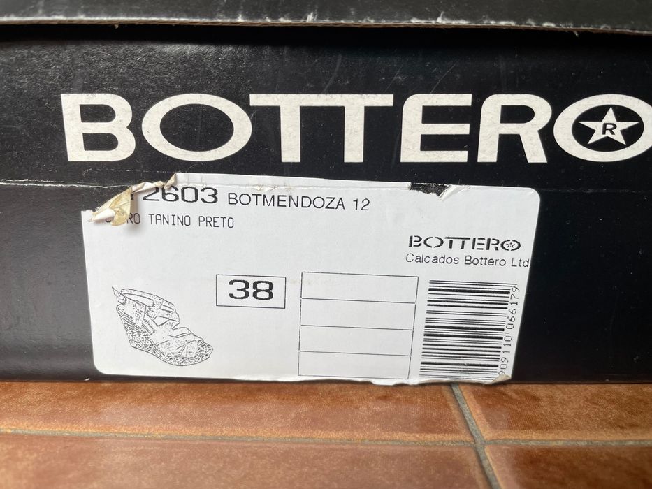 Sandálias tamanho 38