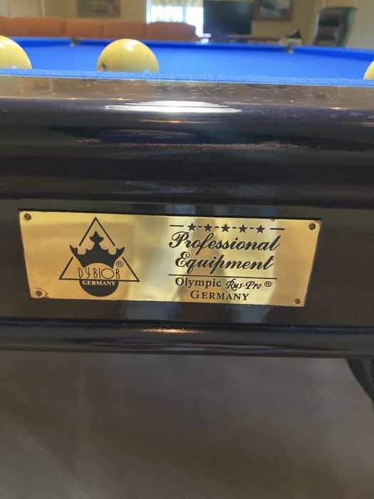 Продаж нового будинку в центрі смт Макарів