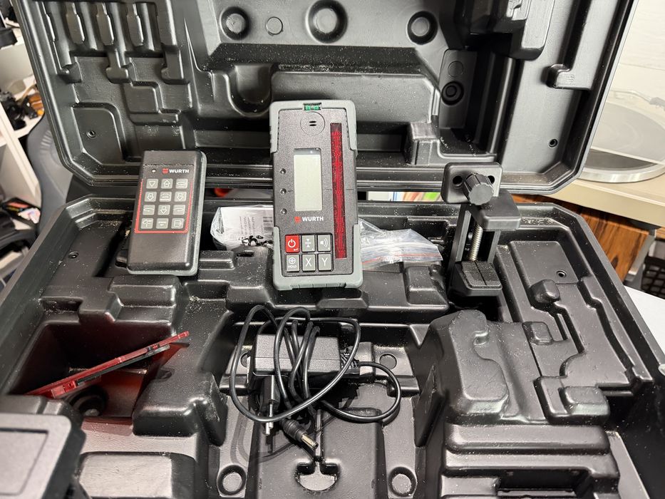Niwelator laserowy Wurth RL 5-14 + statyw + walizka + Łata jak Nowe
