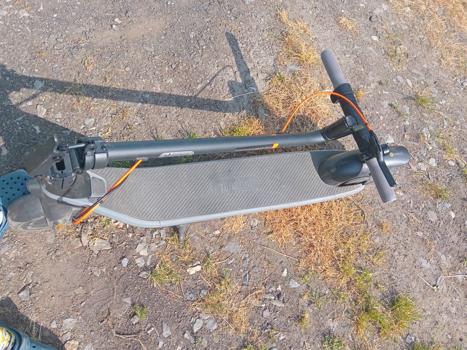 Електро самокат Segway