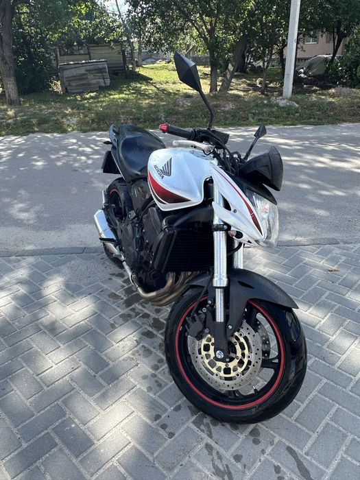 Honda Hornet 3 покоління