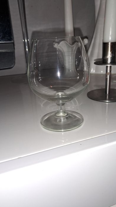 Kieliszki do koniaku 9 sztuk, krosno