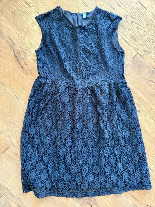 Сукня фирми United colors of benetton