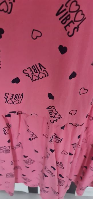 Sukienki dla bliźniaczek r.146