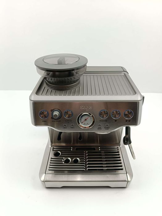 Ekspres kolbowy Sage the Barista Express SES875BSS