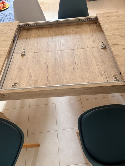 Mesa Extensível Carvalho Natural + 6 cadeiras