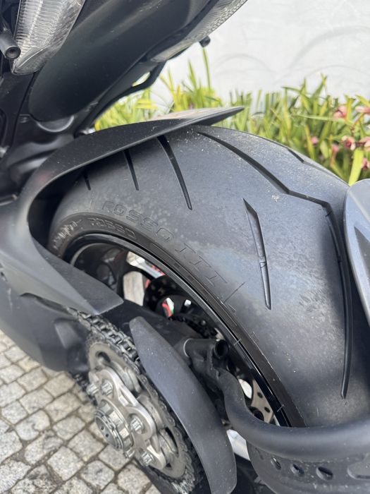 Ducati Diavel Carbon
