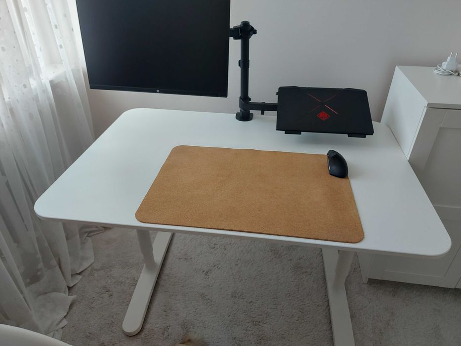 Biurko IKEA Bekant