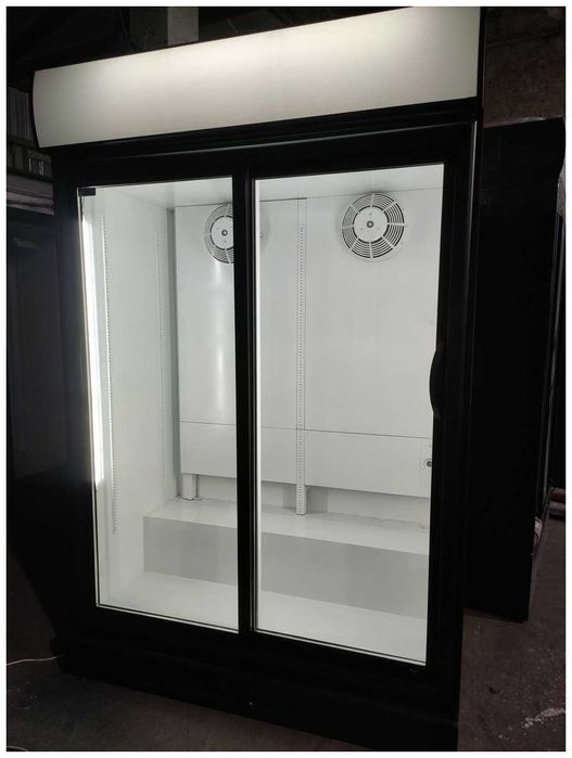 Холодильна шафа вітрина UBC Large 950 чорний, стан ідеал. Гарантія.