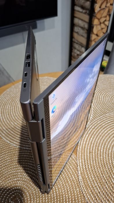 Lenovo Yoga ThinkPad X1 6gen i5 11gen.