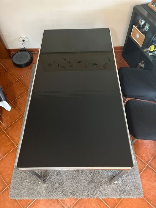 Mesa de sala moderna