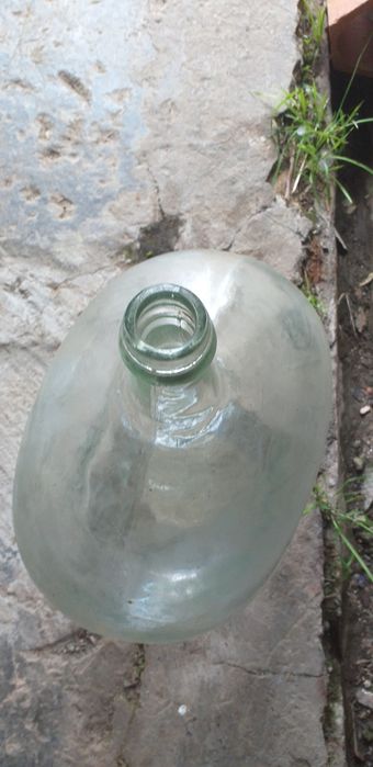 Garrafão de vidro antigo