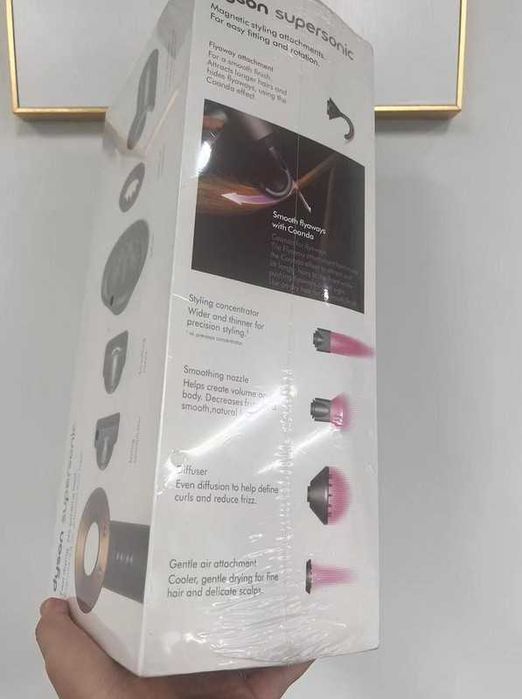 Zupełnie nowa, nieotwarta suszarka do włosów Dyson