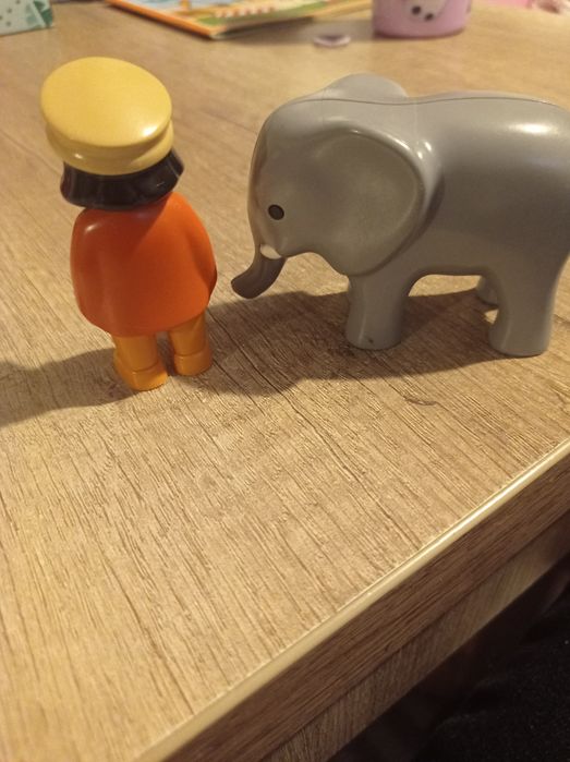 Playmobil opiekunka i słoń