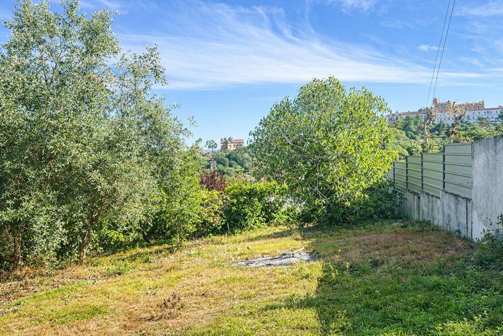 Terreno de 1200 m2 em tomar , com vista para castelo e cidade