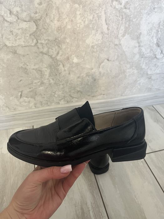 Шкіряні лофери,туфлі