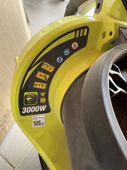 Aspirador soprador de folhas RYOBI RBV 3000CESV 3000W