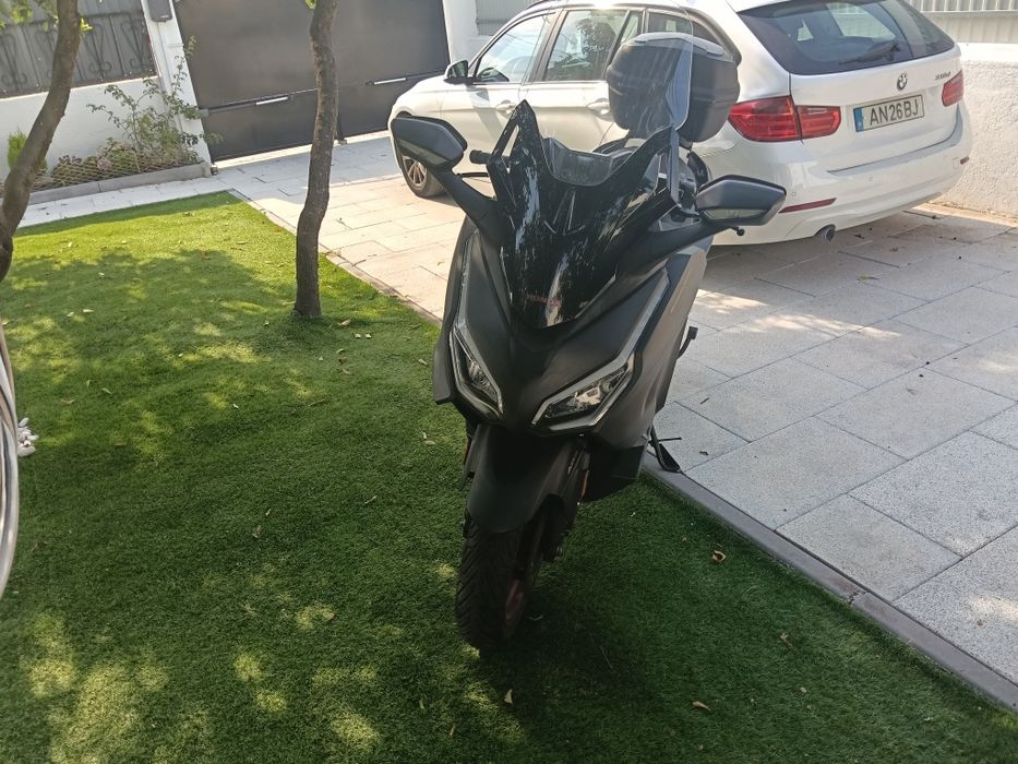 Honda forza 125 edição especial